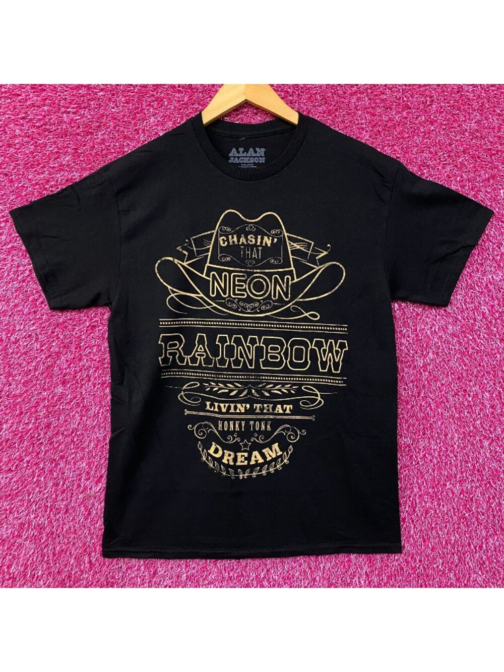 Alan Jackson Chasin That Neon Rainbow Graphic T-Shirt Medium